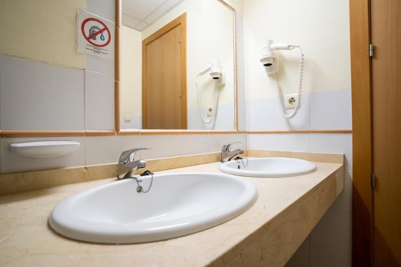 Albergue Inturjoven Sierra Nevada Kültér fotó